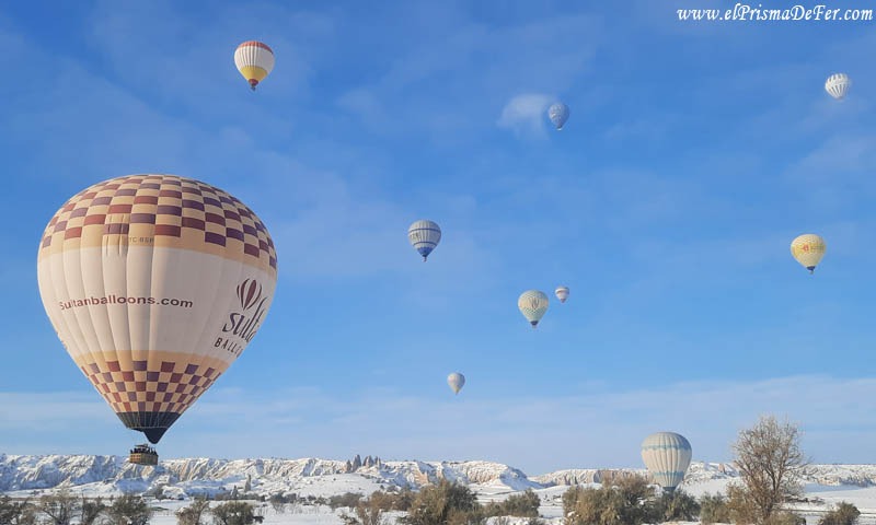 La vista de los globos desde la tierra también son preciosas