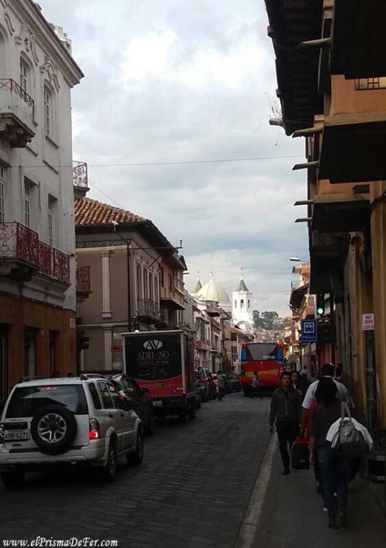 Caminar por el centro histórico de Cuenca es muy seguro