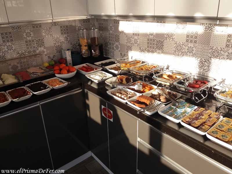 Estilo del desayuno del hotel