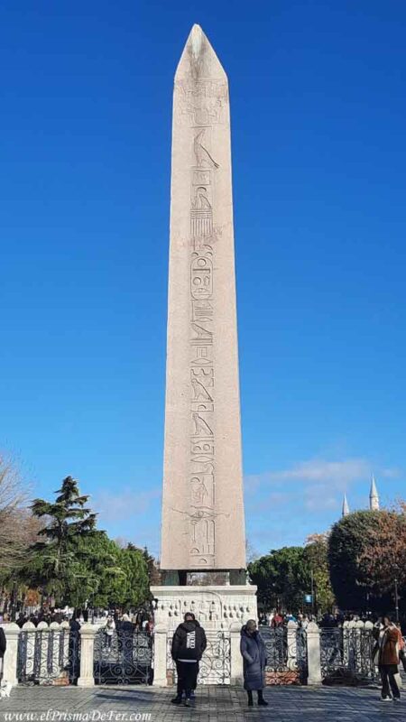 El obelisco de Adriano - Estambul