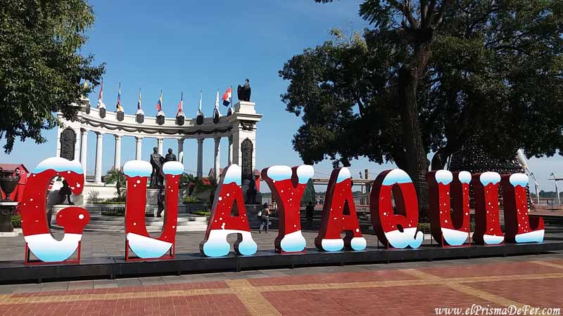 Cartel de Guayaquil en el Malecón