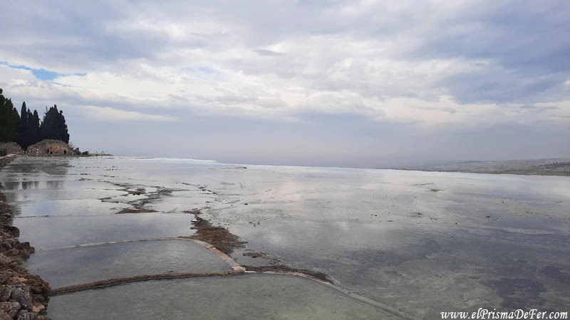 Piscinas con agua cristalina - Pamukkale