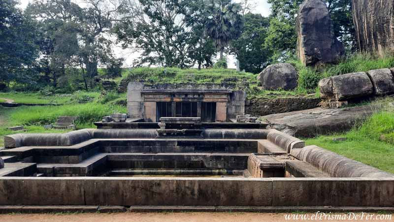 Ruinas en Anuradhapura - Sri Lanka