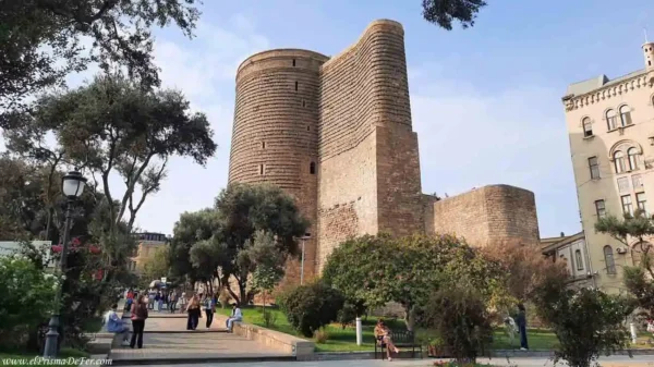 Maiden Tower, un lugar histórico en Baku