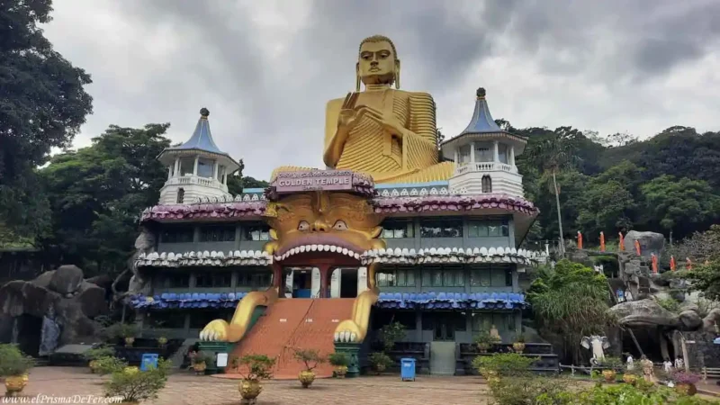 Golden Temple en Dambulla