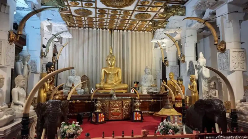 Sala budista en Kandy en Sri Lanka