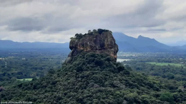 Roca de Sigiriya en Sri Lanka