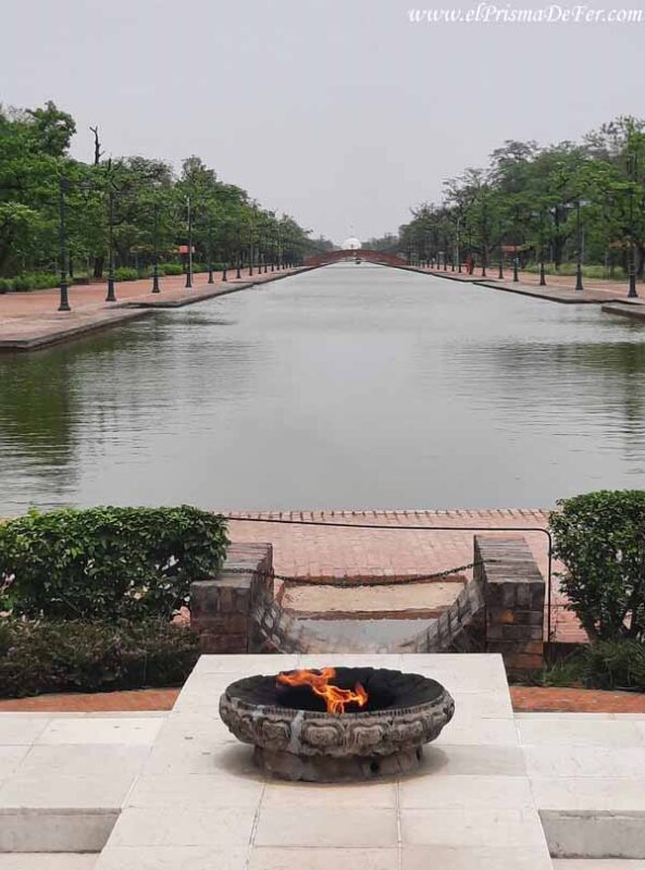 Fuego eterno en Lumbini