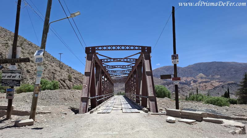 Puente antiguo para ir al Pucará de Tilacra o al mirador de la cruz
