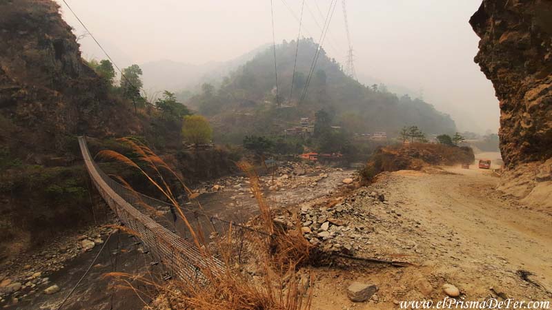 Inicio del sendero desde Tatopani hacia Ghorepani