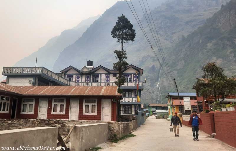 Pueblo Tal, donde comencé el circuito de Annapurna