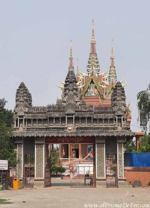 Templo de Camboya en Lumbini