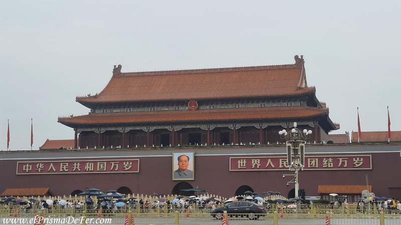Zhengyangmen en la plaza Tiananmen en Beijing