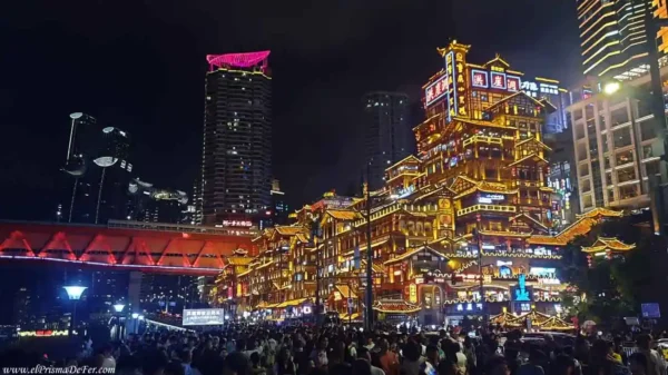 El edificio mas emblemático de Chongqing en China