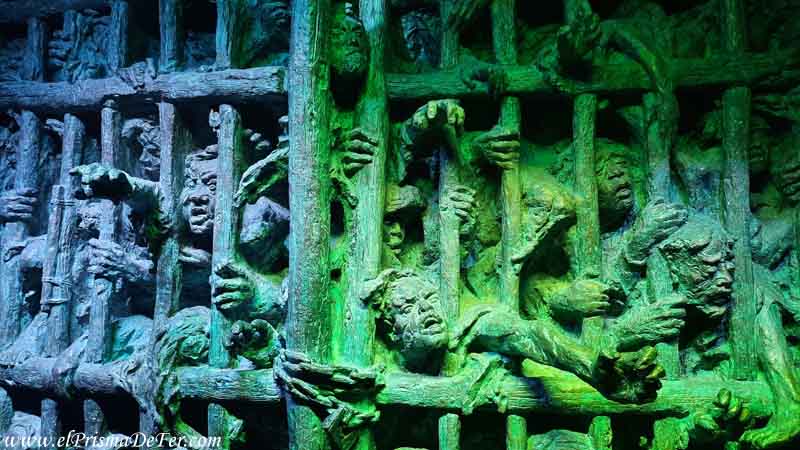 Obra que se encuentra dentro del Three Gorges Museum