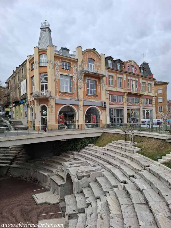 Ruinas del estadio romano en el centro de Plovdiv