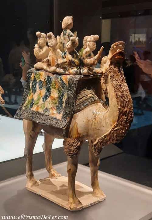 Una caravana en camello durante la época de la Ruta de la Seda - Museo de Xi'an
