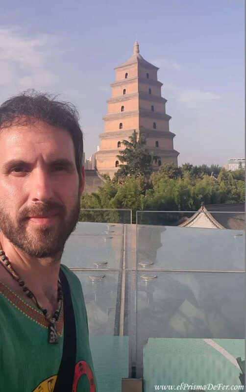 En un mirador hacia la Pagoda del Ganso Salvaje - Xi'an