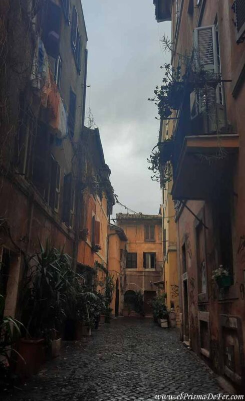 Una calle en el barrio de Trastevere